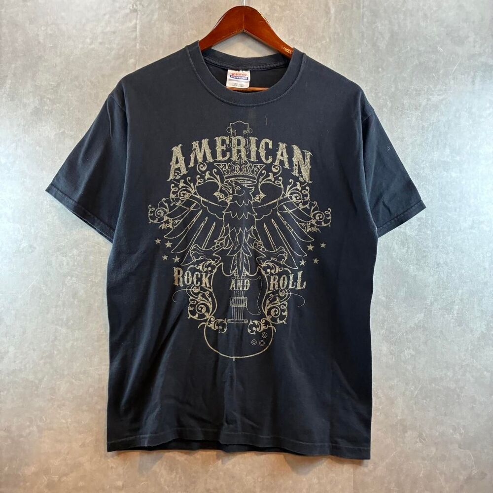 American-eagle Men's Black and Grey T-shirt